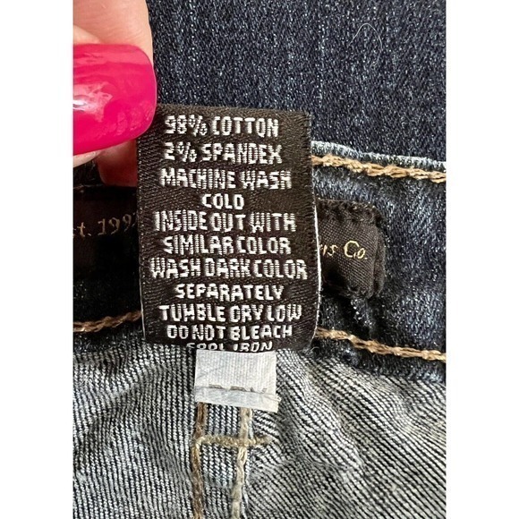 South Pole Women’s Juniors Dark Wash Light Distressed Straight‎ Jeans Size 9 EUC - Picture 9 of 9